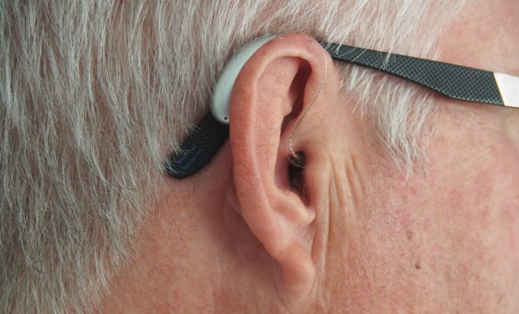 Photo cochlear implant evaluation